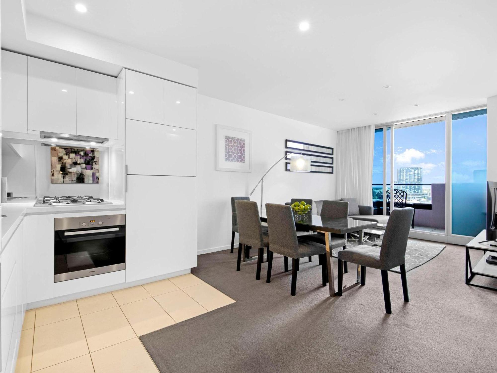 Aparthotel The Sebel Residences Docklands Serviced Melbourne